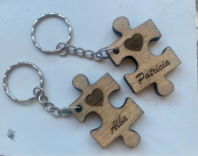 Fotografía de Pareja de llaveros de puzle