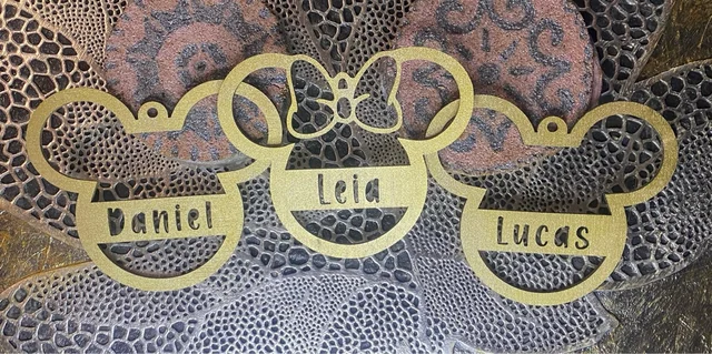 Otra vista de Bolas de Navidad personalizadas en MDF de 3 mm