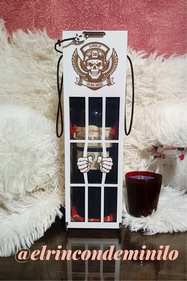 Fotografía de Caja de vino personalizada