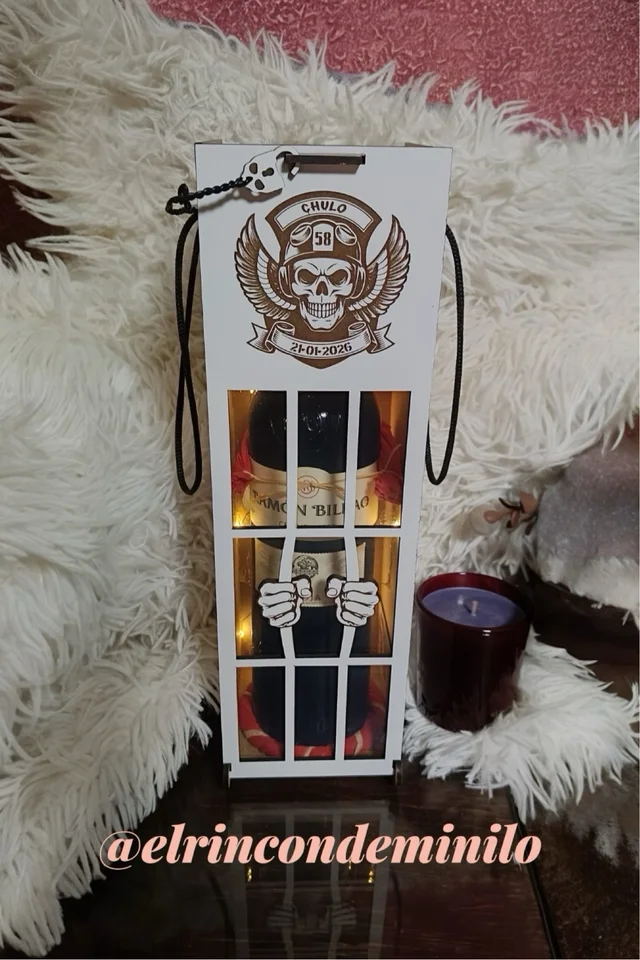 Vista 2 de Caja de vino personalizada
