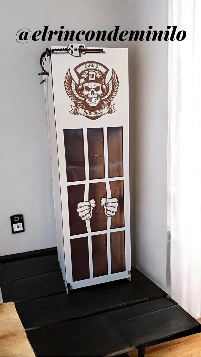 Vista 4 de Caja de vino personalizada
